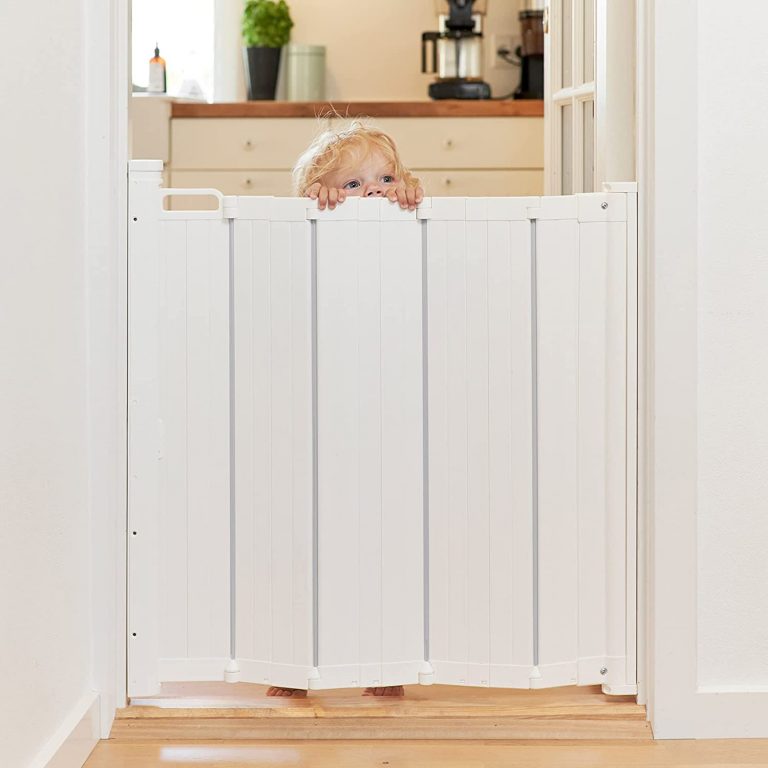 Top 5 Baby Gates – Nursery & Childcare Ratings UK